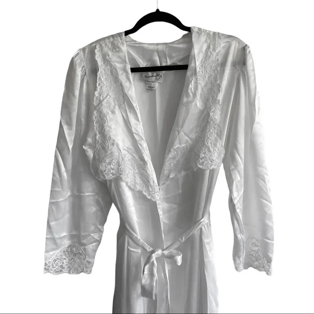 UNMENTIONABLES Vintage White Satin Robe With Belt Lace S